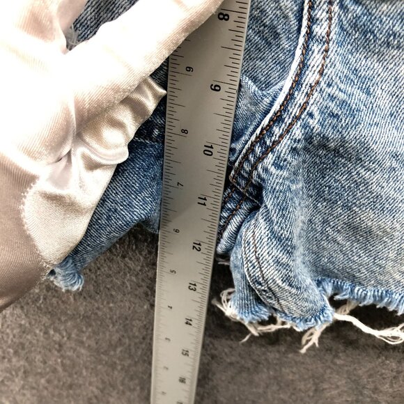 American Eagle Relaxed Short Womens 8 Strigid Cutoff Frayed Light Wash Blue - Picture 5 of 9